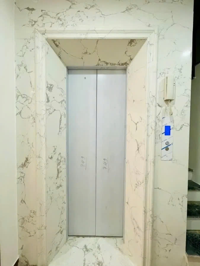 Cho thuê nhà mới, hai lối đi, Xã Đàn, thang máy; vỉa hè 111m2* 5T- 46 Tr - Ảnh chính